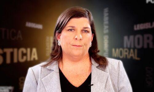 Rosa María Palacios: “Es un golpe de Estado encubierto para sacar al presidente del poder”