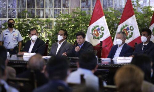 El presidente de Perú: el gobierno tiene la obligación de trabajar con los empresarios