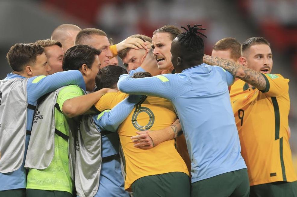 Australia vence a EAU por 2-1 y pasa a la repesca del Mundial contra Perú