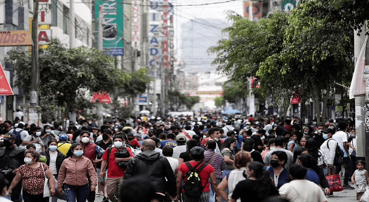 Las autoridades dijeron que se ha producido un aumento de casos en todo el país, con 11.254 y 2.188 casos registrados en Lima y Arequipa, respectivamente